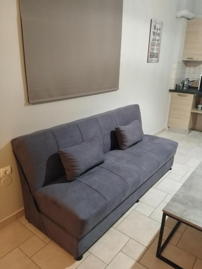 Hommie Apartment Amaliada Buitenkant foto